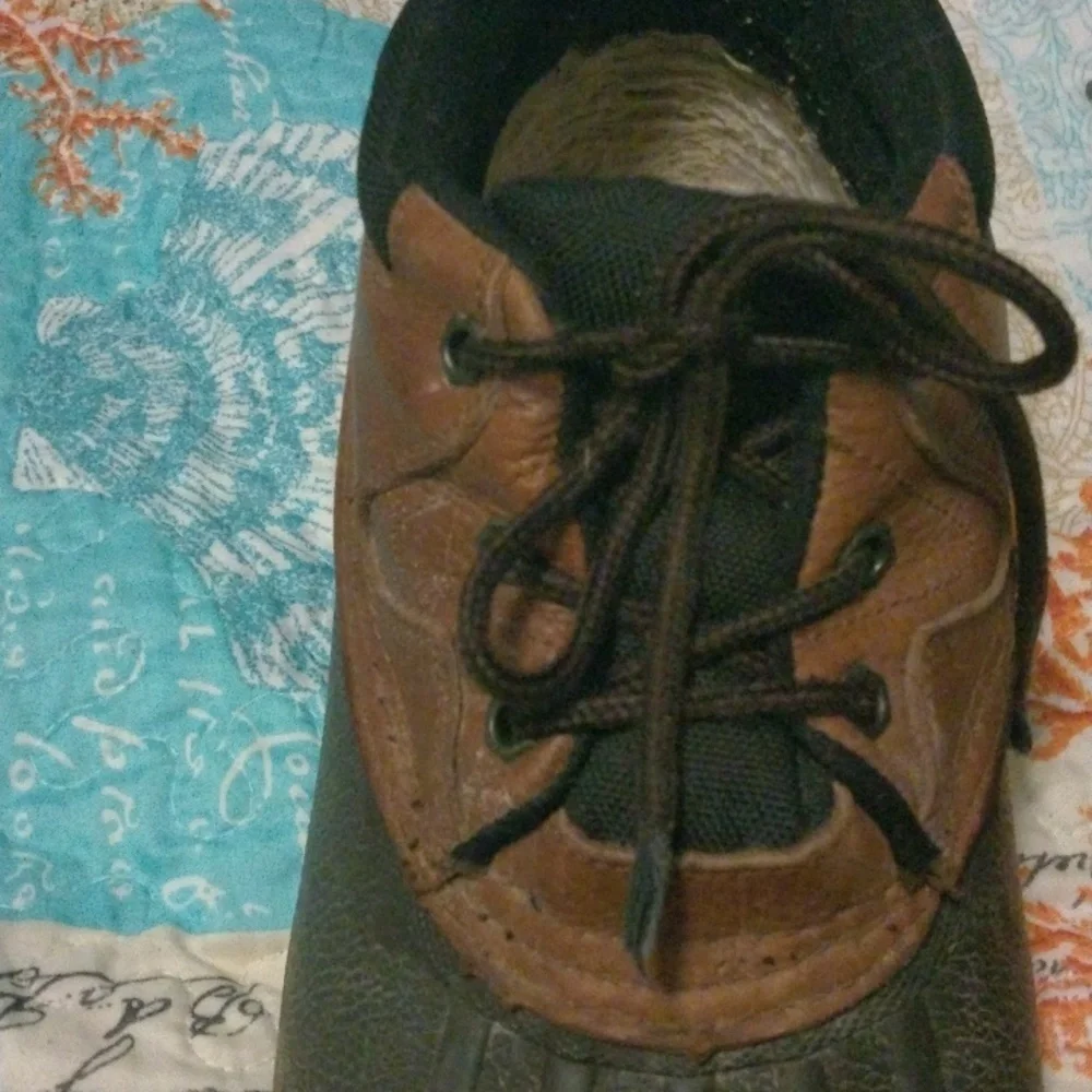 Vintage 11 EEEE fin & Feather men's rubber boots.